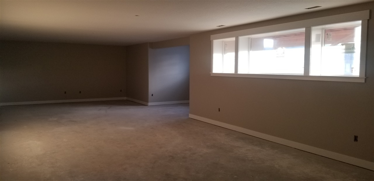 6017 North Windsor Street Spokane, WA 99208 - Photo 7 of 8 Gallery Image 7