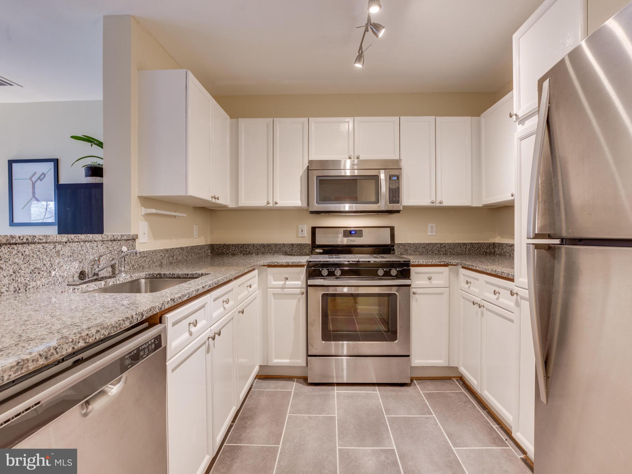 5573 Seminary Road, Unit 202 Falls Church, VA 22041 - Photo 6 of 30 Kitchen