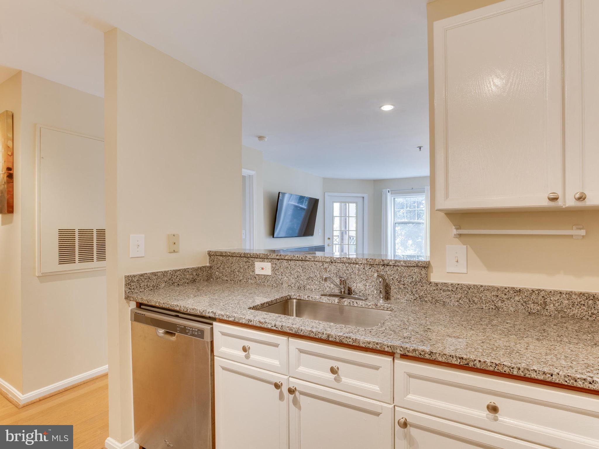 5573 Seminary Road, Unit 202 Falls Church, VA 22041 - Photo 9 of 30 Kitchen