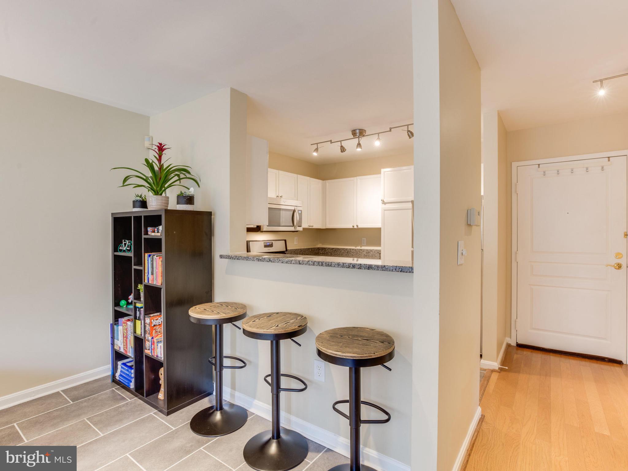 5573 Seminary Road, Unit 202 Falls Church, VA 22041 - Photo 10 of 30 Dining Room