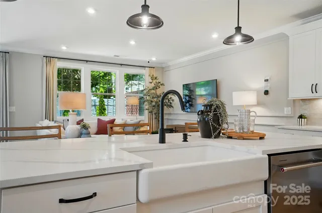 $699,990 | 12051 Lavinia Lane, Charlotte, NC 28277