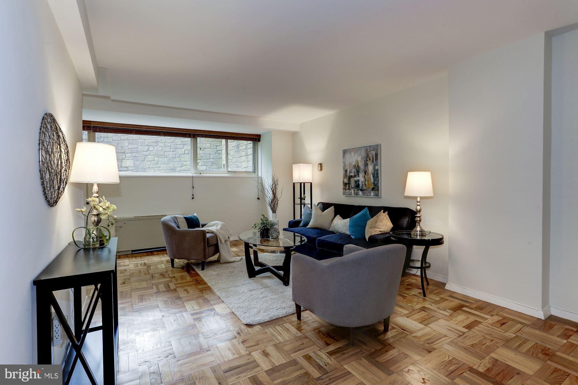 4000 Tunlaw Road Northwest, Unit 227 Washington, DC 20007 - Photo 2 of 24 Living Area