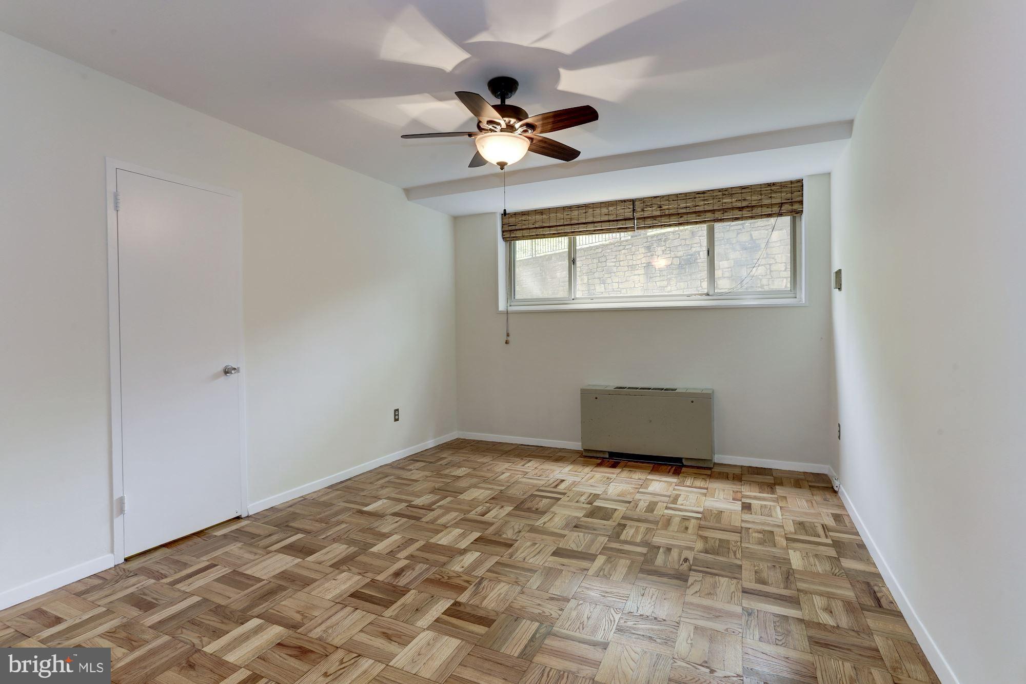4000 Tunlaw Road Northwest, Unit 227 Washington, DC 20007 - Photo 11 of 24 Large bedroom