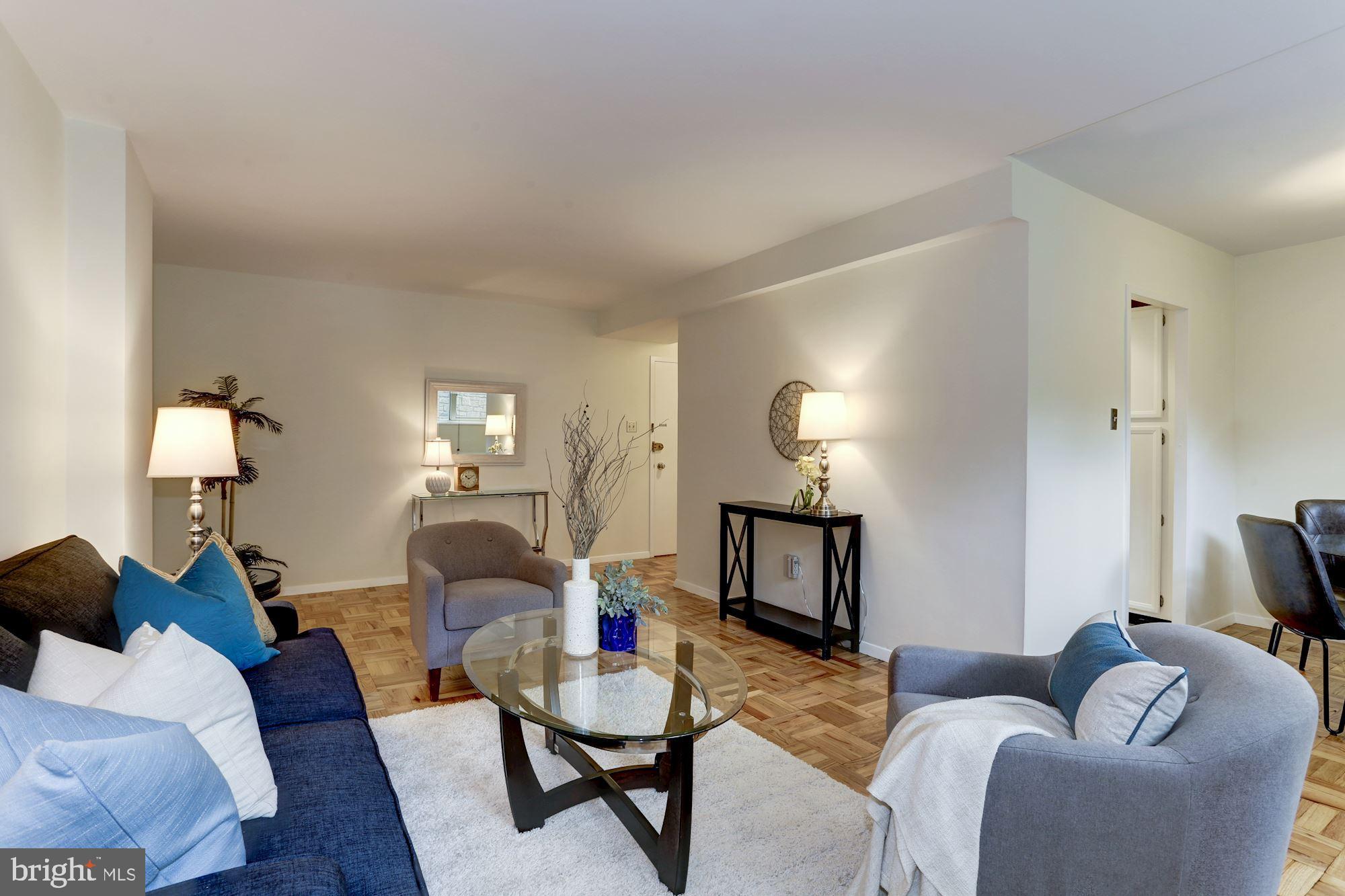 4000 Tunlaw Road Northwest, Unit 227 Washington, DC 20007 - Photo 4 of 24 Living Area