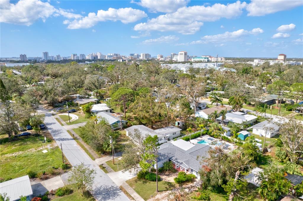 2365 Bay Street Sarasota, FL 34237 - Photo 13 of 93