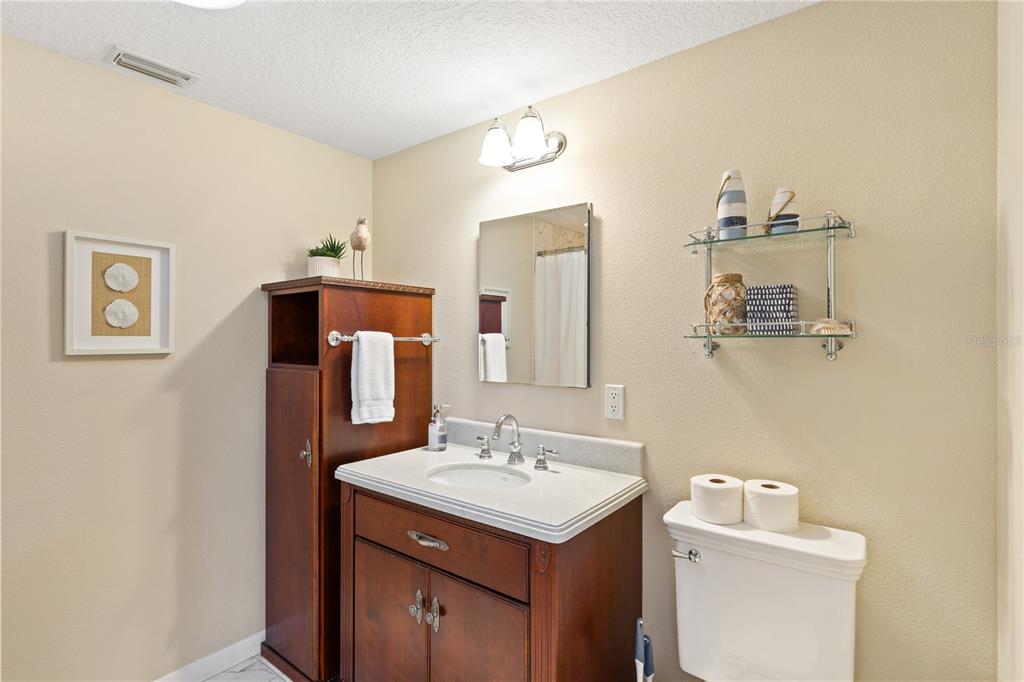 2365 Bay Street Sarasota, FL 34237 - Photo 34 of 93