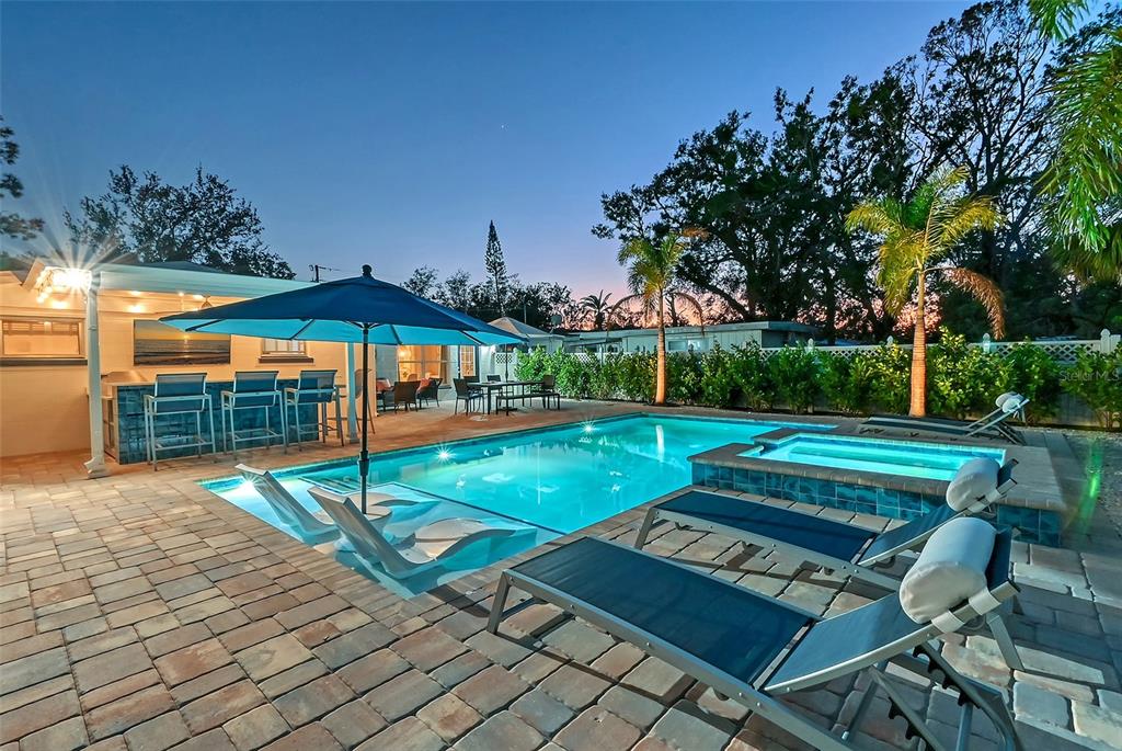 2365 Bay Street Sarasota, FL 34237 - Photo 54 of 93 a view of a backyard with sitting area