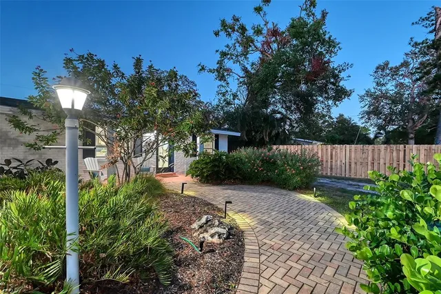 $9,900 | 2365 Bay Street, Sarasota, FL 34237