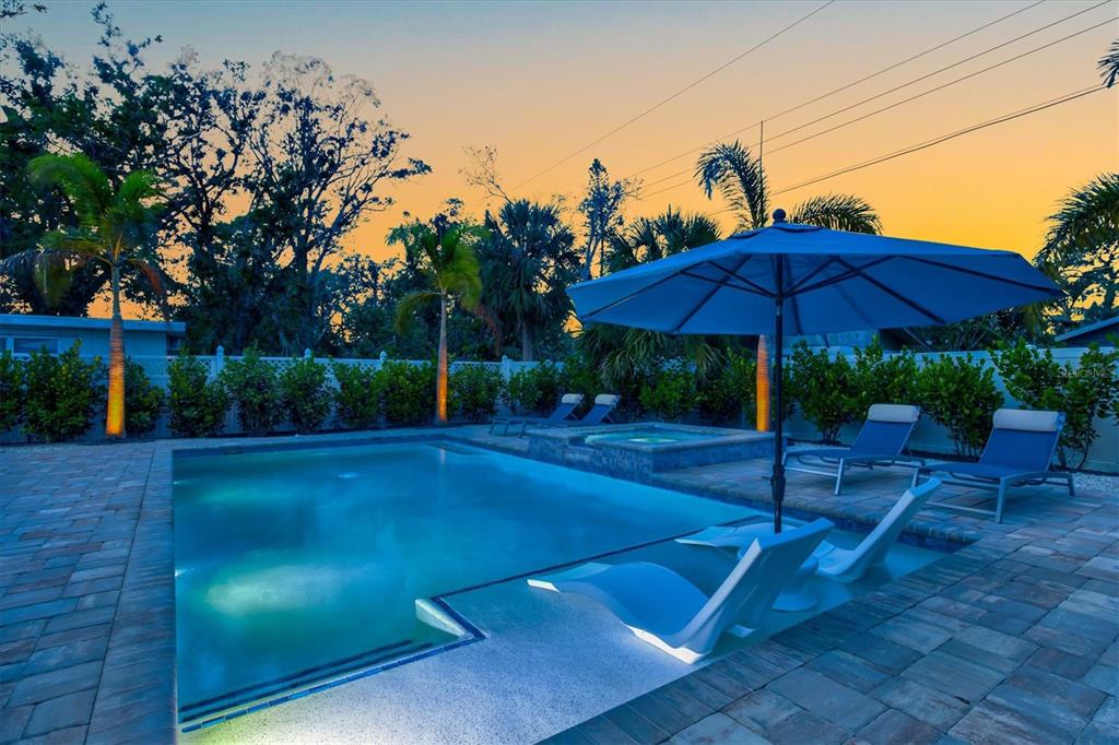 2365 Bay Street Sarasota, FL 34237 - Photo 86 of 93 a view of a backyard