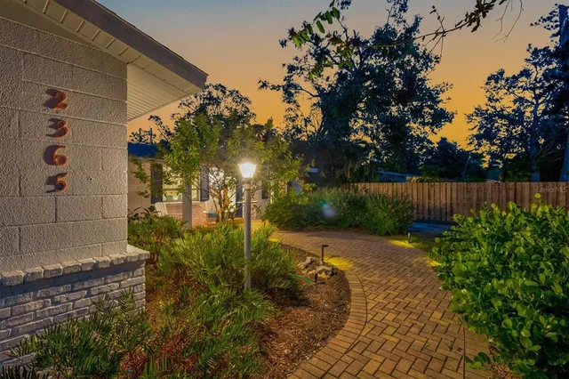 $9,900 | 2365 Bay Street, Sarasota, FL 34237