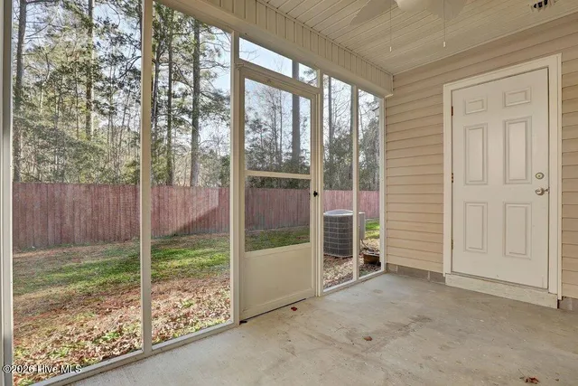 $1,550 | 1404 Old Folkstone Road, Unit 2, Sneads Ferry, NC 28460