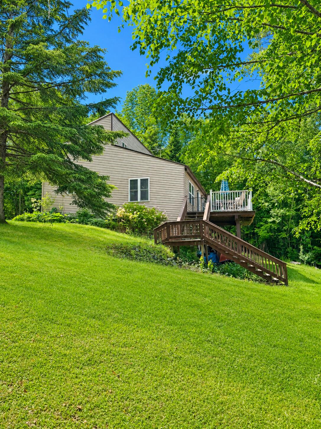 7 Overlook Drive Berwick, ME 03901 - Photo 1 of 28 side
