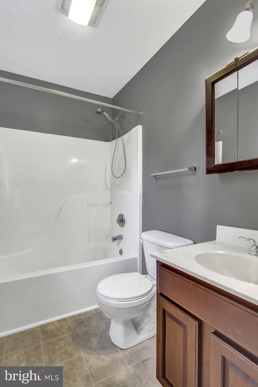 206 Neill Run Road Delta, PA 17314 - Photo 12 of 26 Gallery Image 12