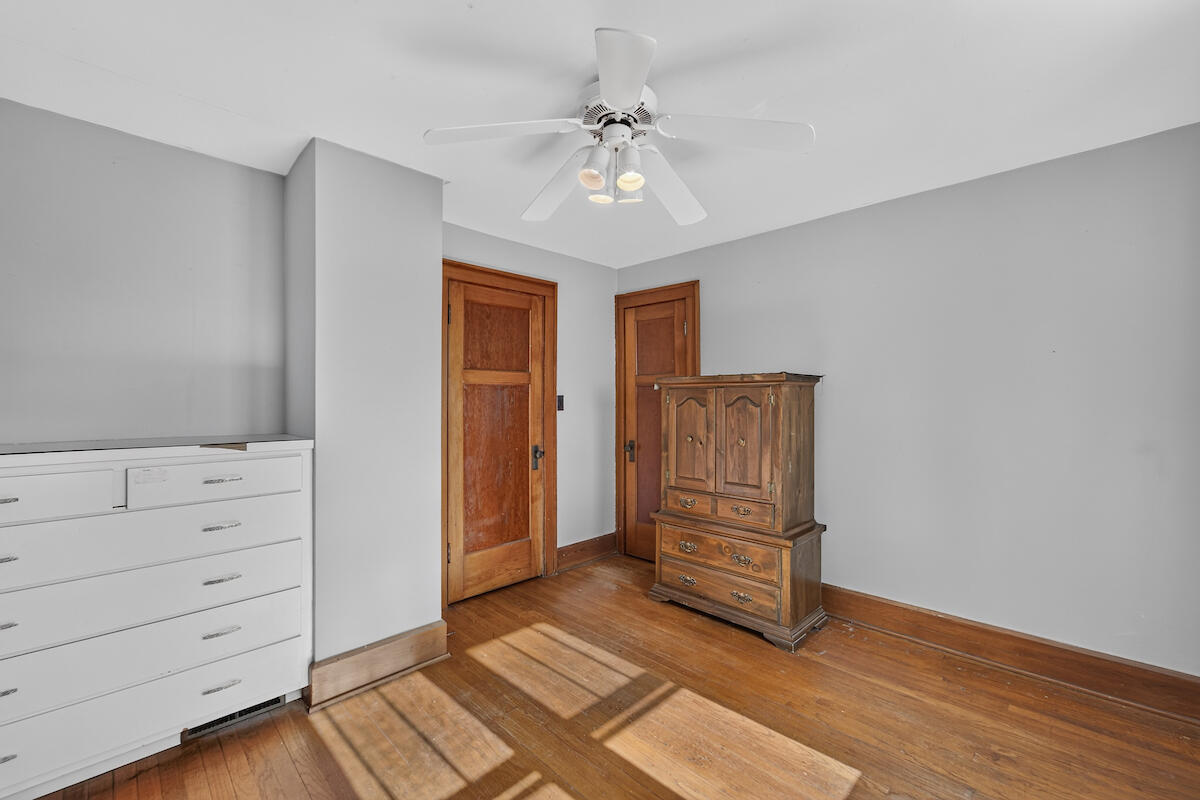 1127 Jefferson Street Racine, WI 53404 - Photo 15 of 21 Bedroom