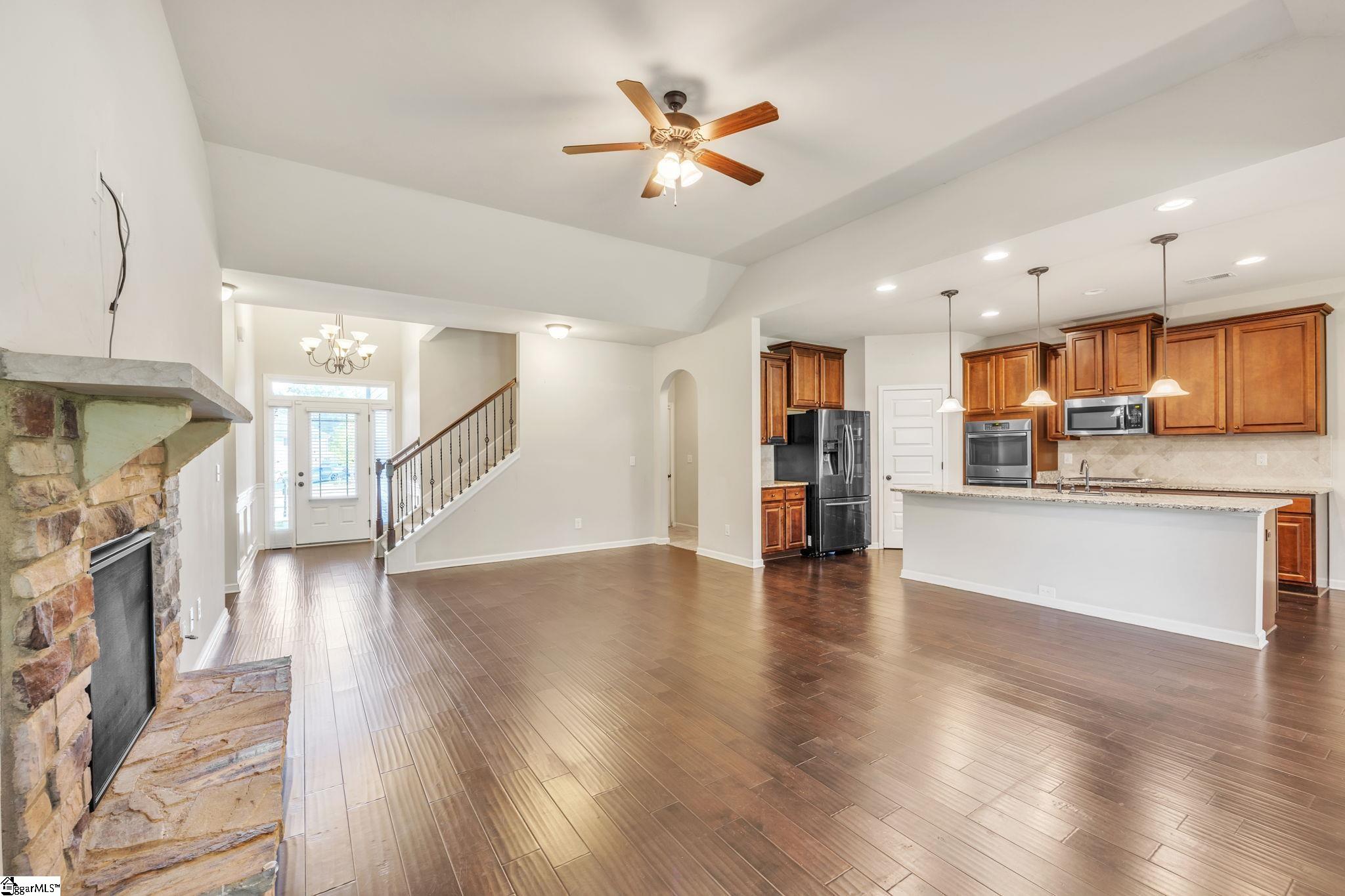 14 Rohan Drive Anderson, SC 29621 - Photo 3 of 24