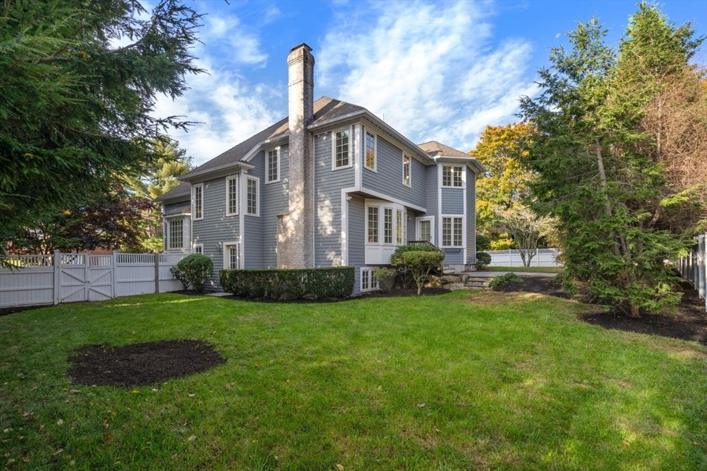 160 Old Farm Road Newton, MA 02459 - Photo 14 of 19
