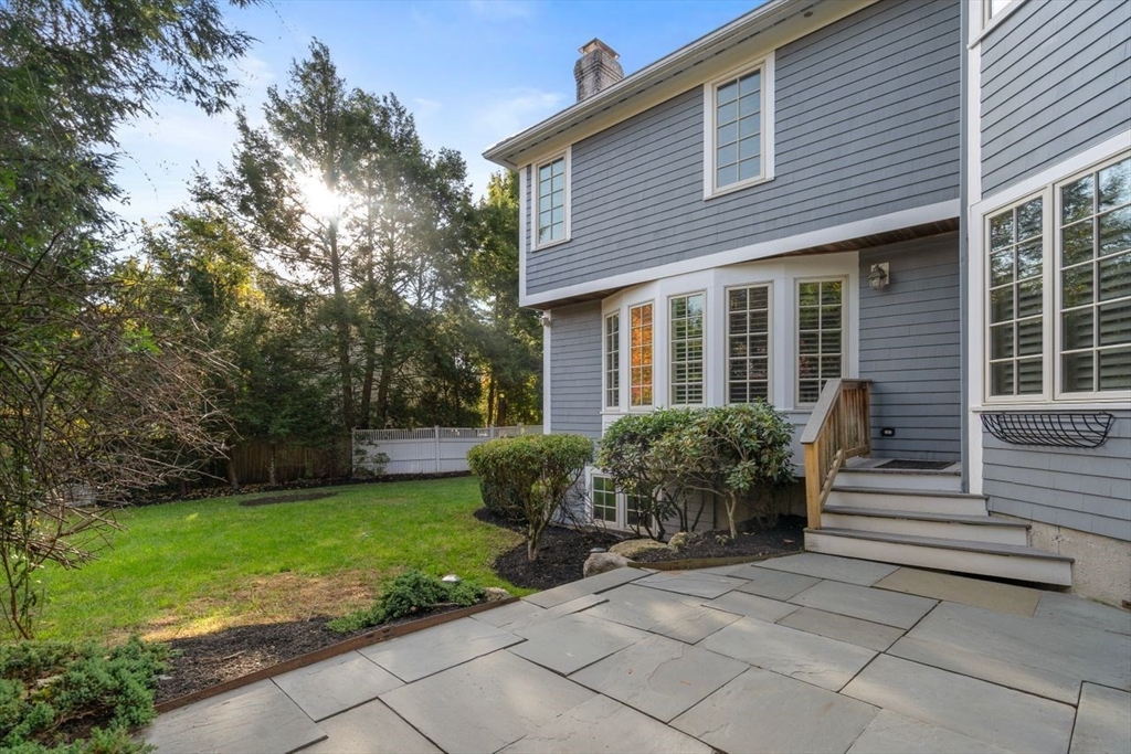 160 Old Farm Road Newton, MA 02459 - Photo 16 of 19