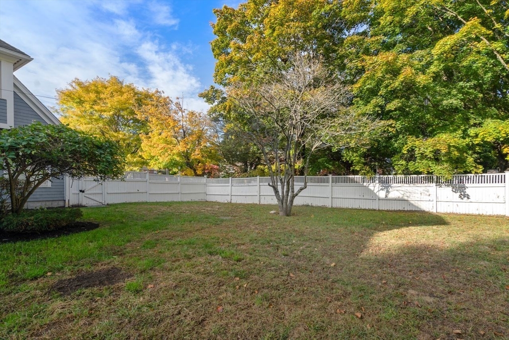 160 Old Farm Road Newton, MA 02459 - Photo 18 of 19