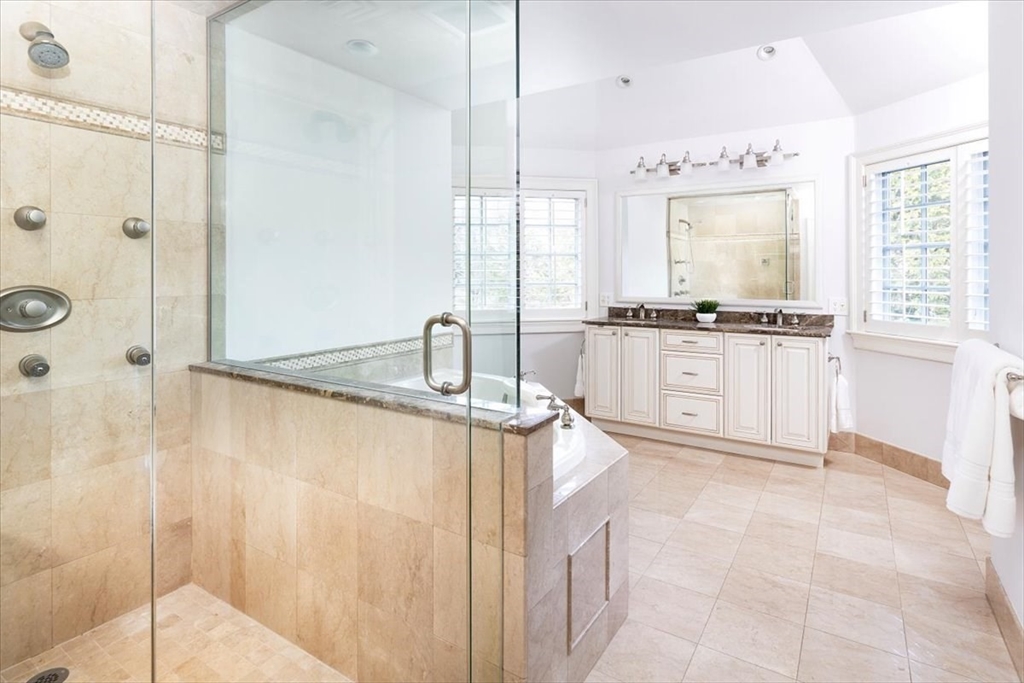 160 Old Farm Road Newton, MA 02459 - Photo 10 of 19
