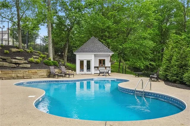 $2,499,000 | 527 Salem Heights Drive, Gibsonia, PA 15044