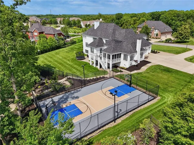 $2,499,000 | 527 Salem Heights Drive, Gibsonia, PA 15044