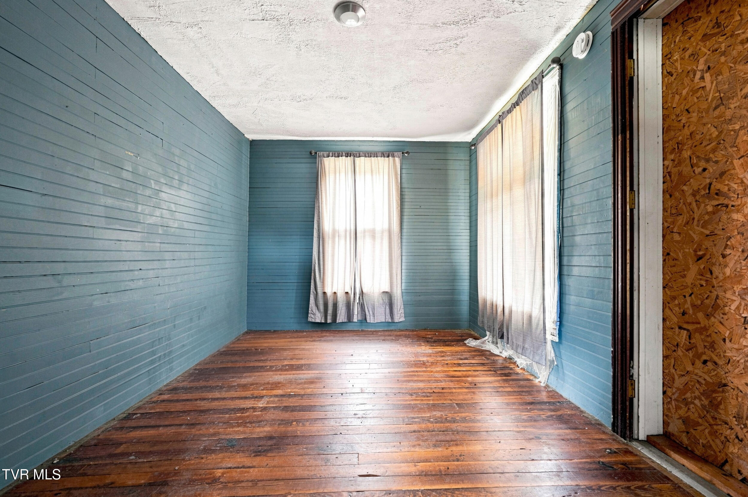 0 Roan Creek Road Butler, TN 37640 - Photo 35 of 51 OB room1