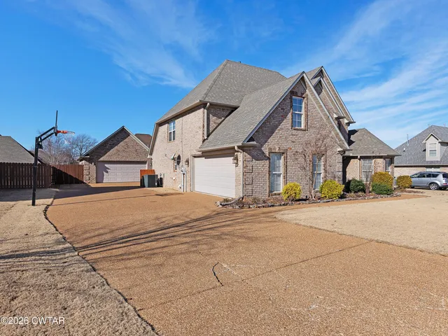 a view of garage with furniture