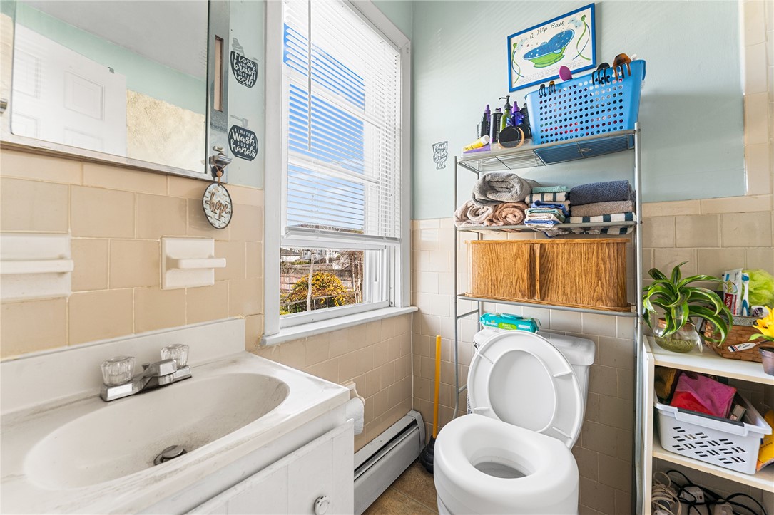 2 Chilton Street Bristol, RI 02809 - Photo 21 of 48