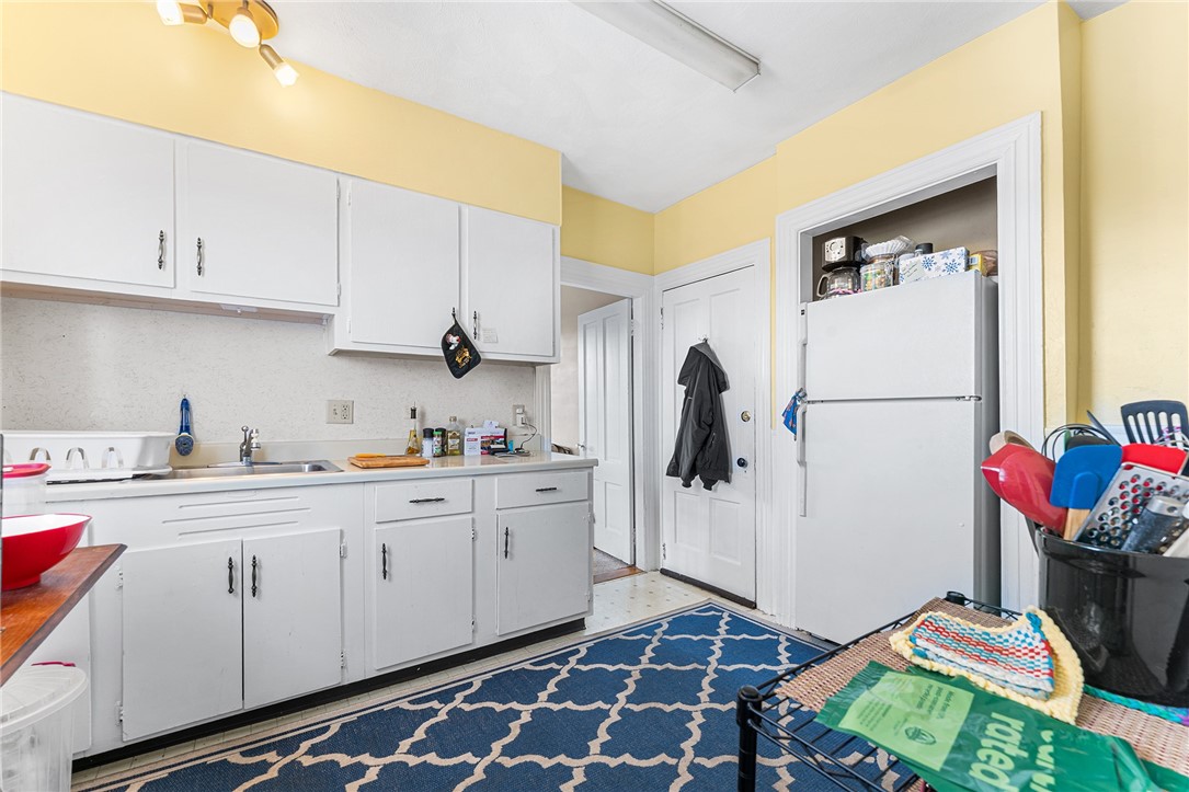 2 Chilton Street Bristol, RI 02809 - Photo 22 of 48