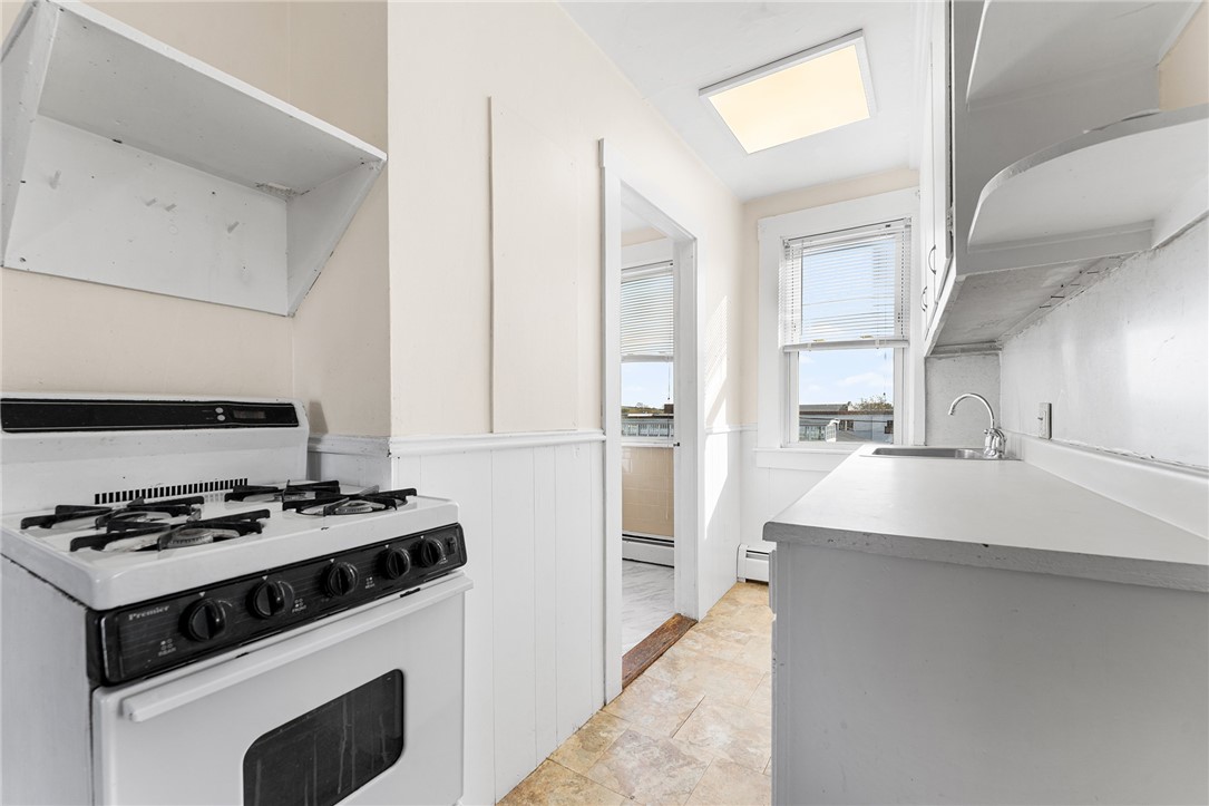 2 Chilton Street Bristol, RI 02809 - Photo 29 of 48