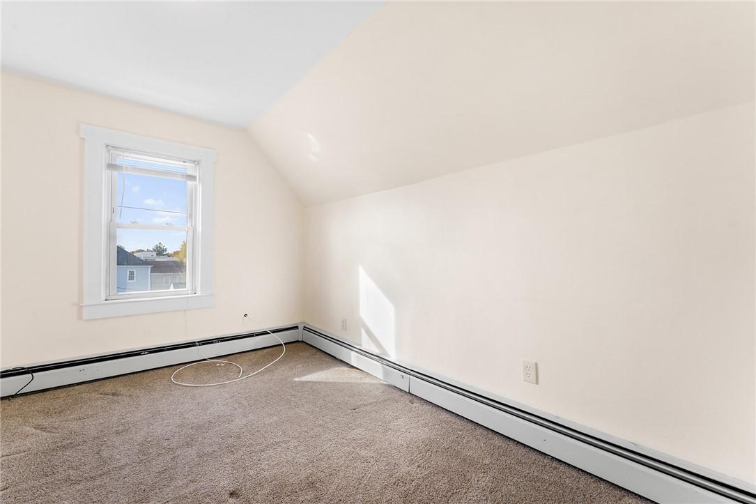 2 Chilton Street Bristol, RI 02809 - Photo 35 of 48