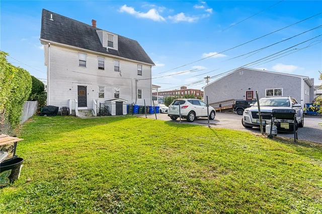 $799,000 | 2 Chilton Street, Bristol, RI 02809