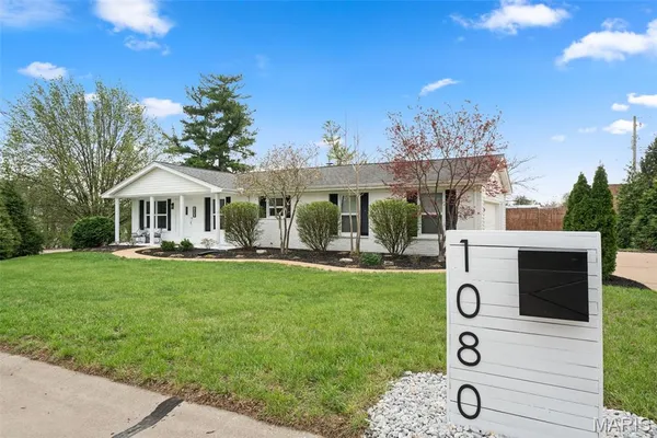 $425,000 | 1080 Sagebrush Trail, Ballwin, MO 63011