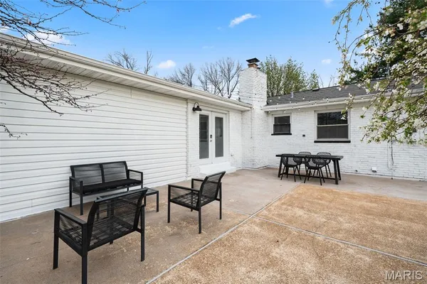 $425,000 | 1080 Sagebrush Trail, Ballwin, MO 63011