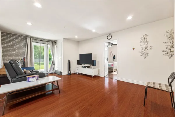 $1,190,000 | 2389 Mayfield Avenue, Montrose, CA 91020