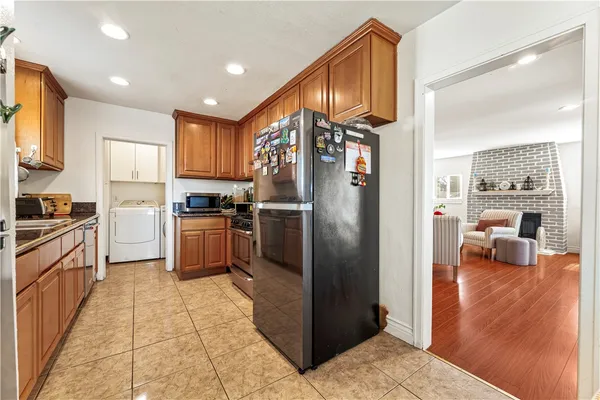 $1,190,000 | 2389 Mayfield Avenue, Montrose, CA 91020