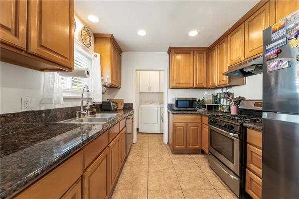 $1,190,000 | 2389 Mayfield Avenue, Montrose, CA 91020