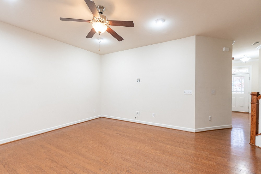 2470 Pecan Ridge Way Apex, NC 27502 - Photo 6 of 30 Living Room