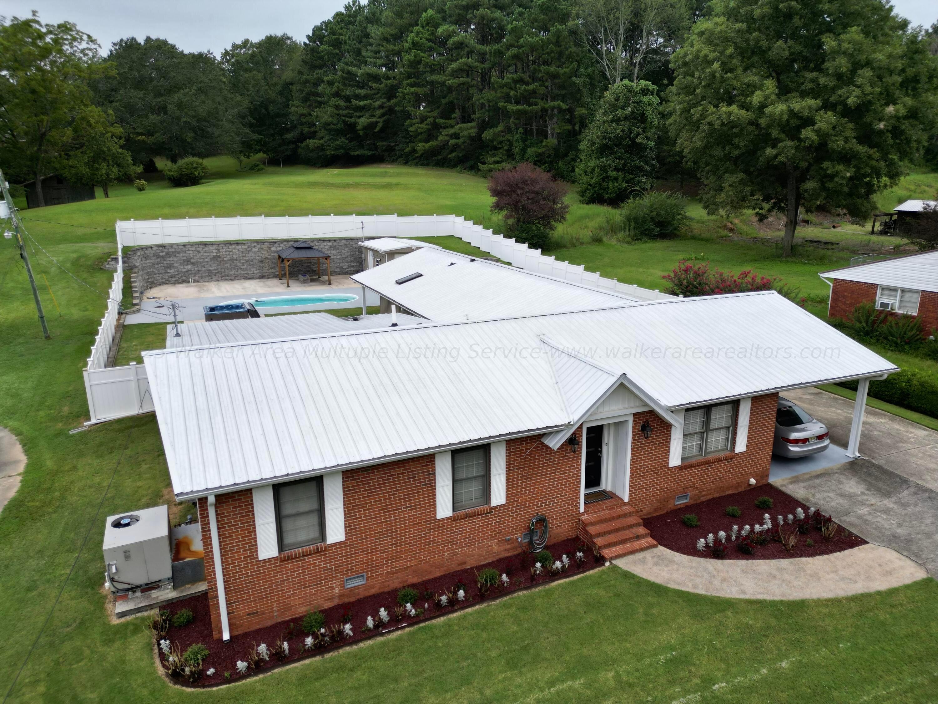 2714 Newburg Road Haleyville, AL 35565 - Photo 1 of 40 Gallery Image 1
