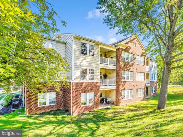 $274,900 | 2402 Dominion Drive, Unit 2C, Frederick, MD 21702