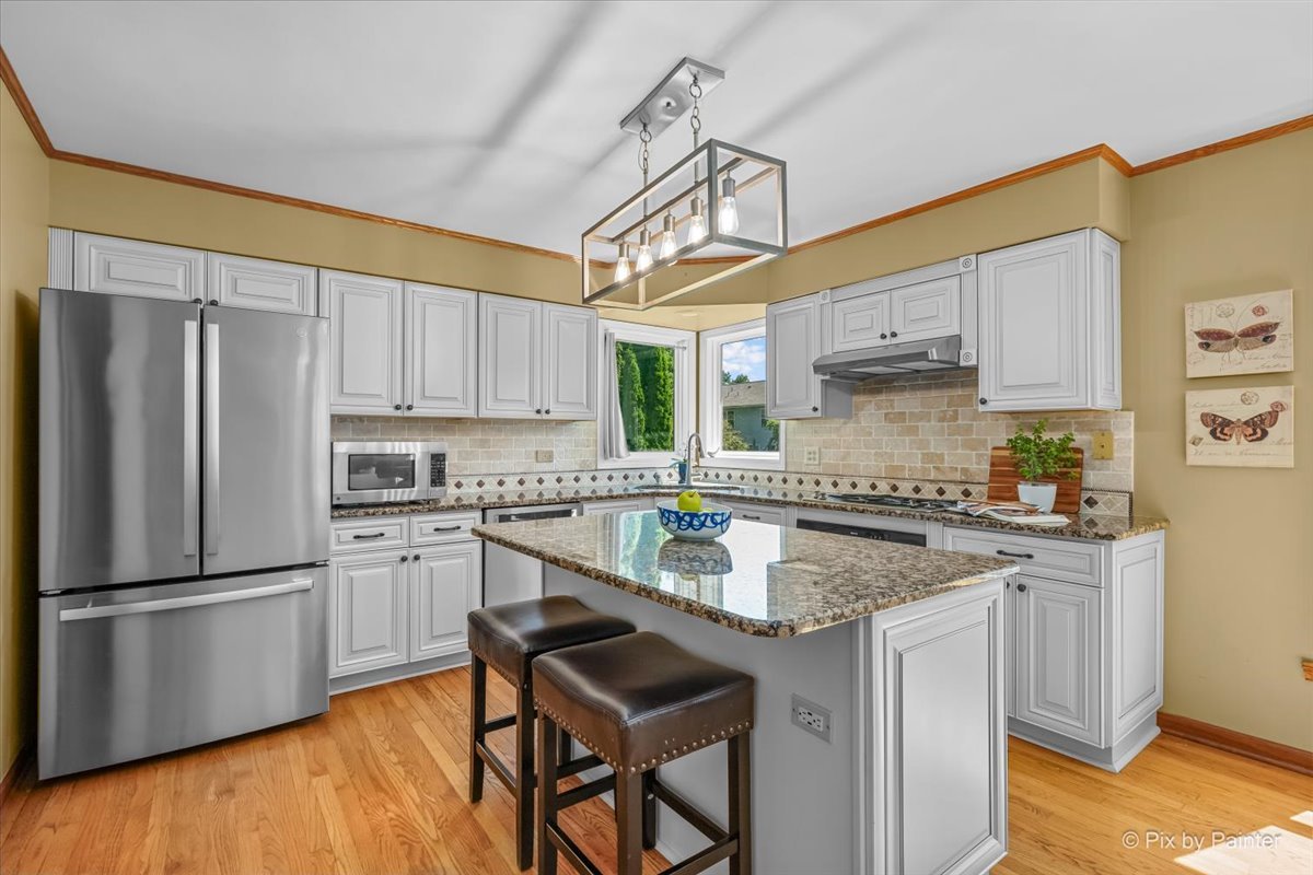 265 Moders Road Cary, IL 60013 - Photo 8 of 41