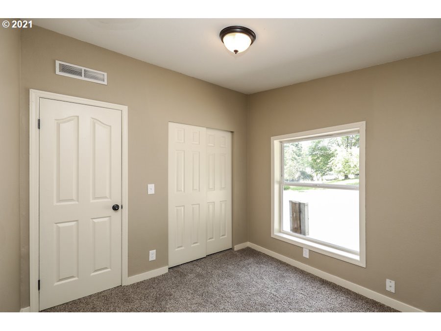 195 Frye Road Castle Rock, WA 98611 - Photo 10 of 21 Gallery Image 10