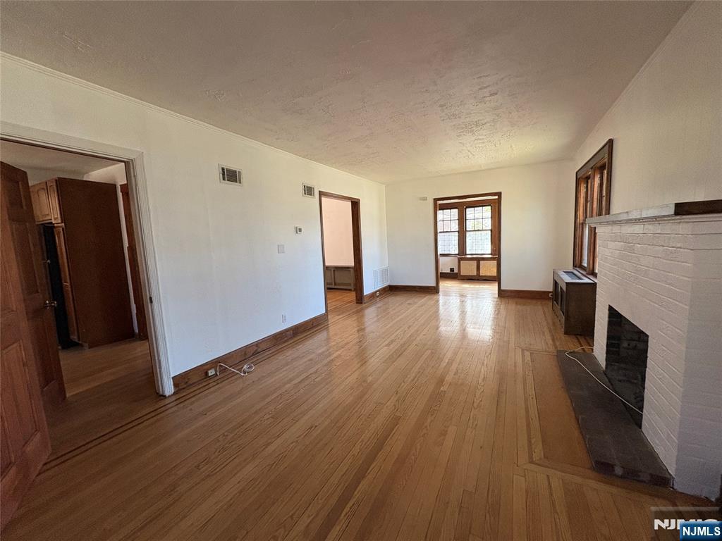 325 Bogert Avenue Ridgewood, NJ 07450 - Photo 9 of 37