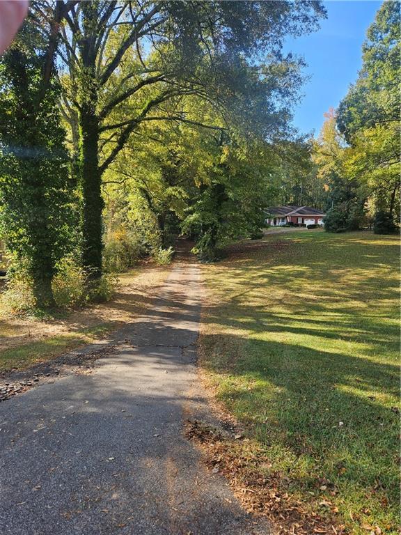 4861 Moon Road Powder Springs, GA 30127 - Photo 8 of 9 a view of an ocean