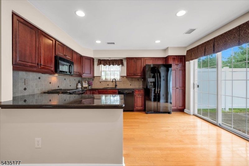 279 Janine Way Bridgewater, NJ 08807 - Photo 13 of 32