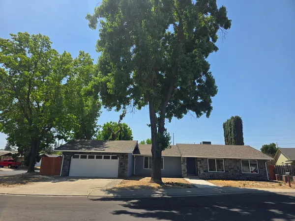 $499,000 | 1500 Kirkland Court, Modesto, CA 95356
