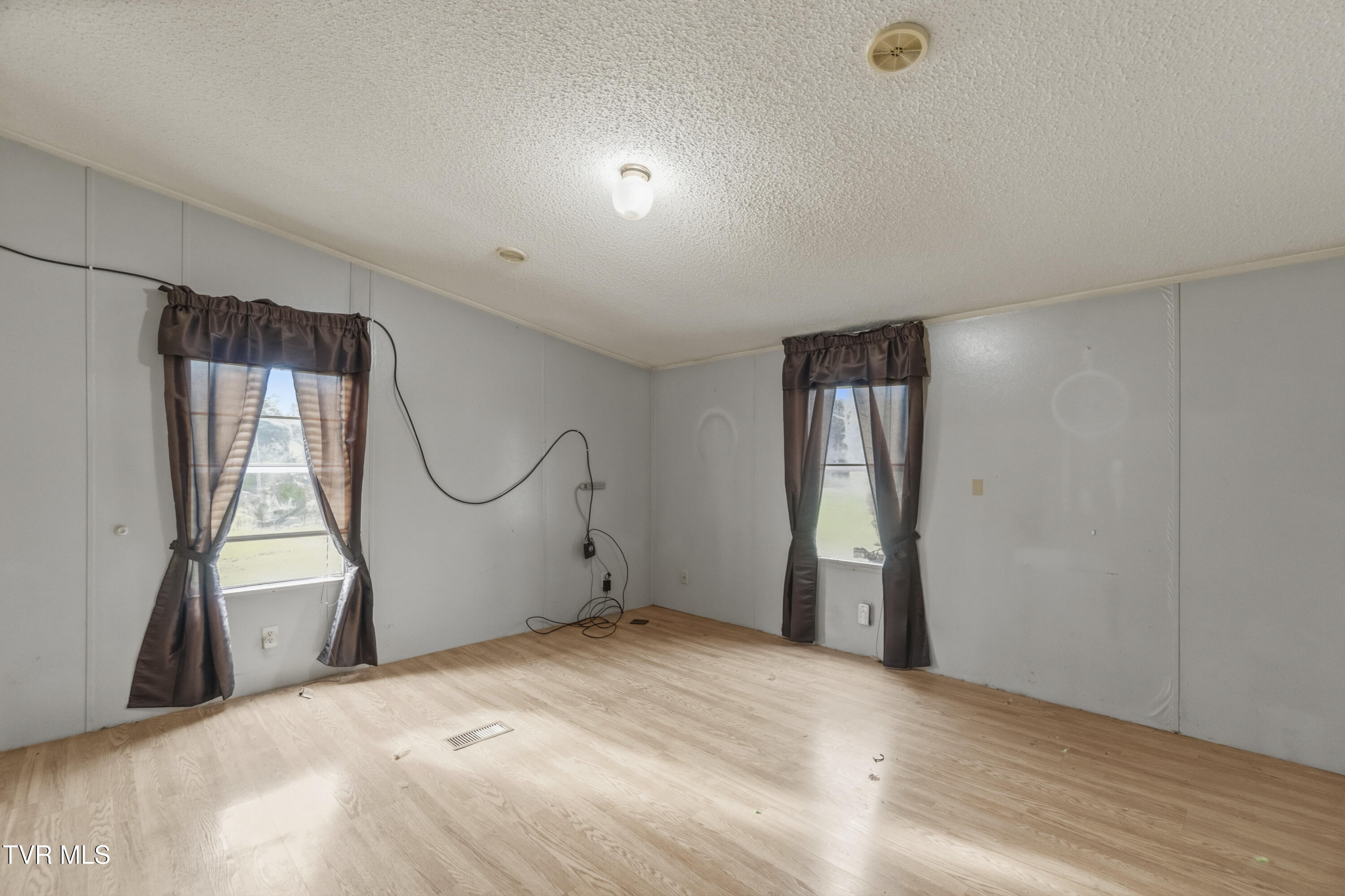 815 Flatwoods Road Mosheim, TN 37818 - Photo 19 of 65 16