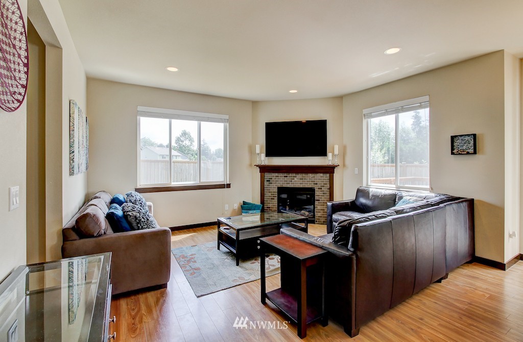 502 196th Street Southeast Bothell, WA 98012 - Photo 15 of 24