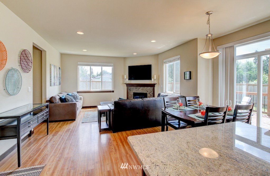 502 196th Street Southeast Bothell, WA 98012 - Photo 16 of 24