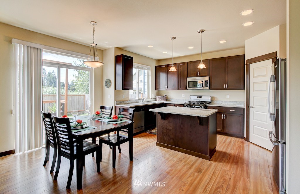 502 196th Street Southeast Bothell, WA 98012 - Photo 3 of 24